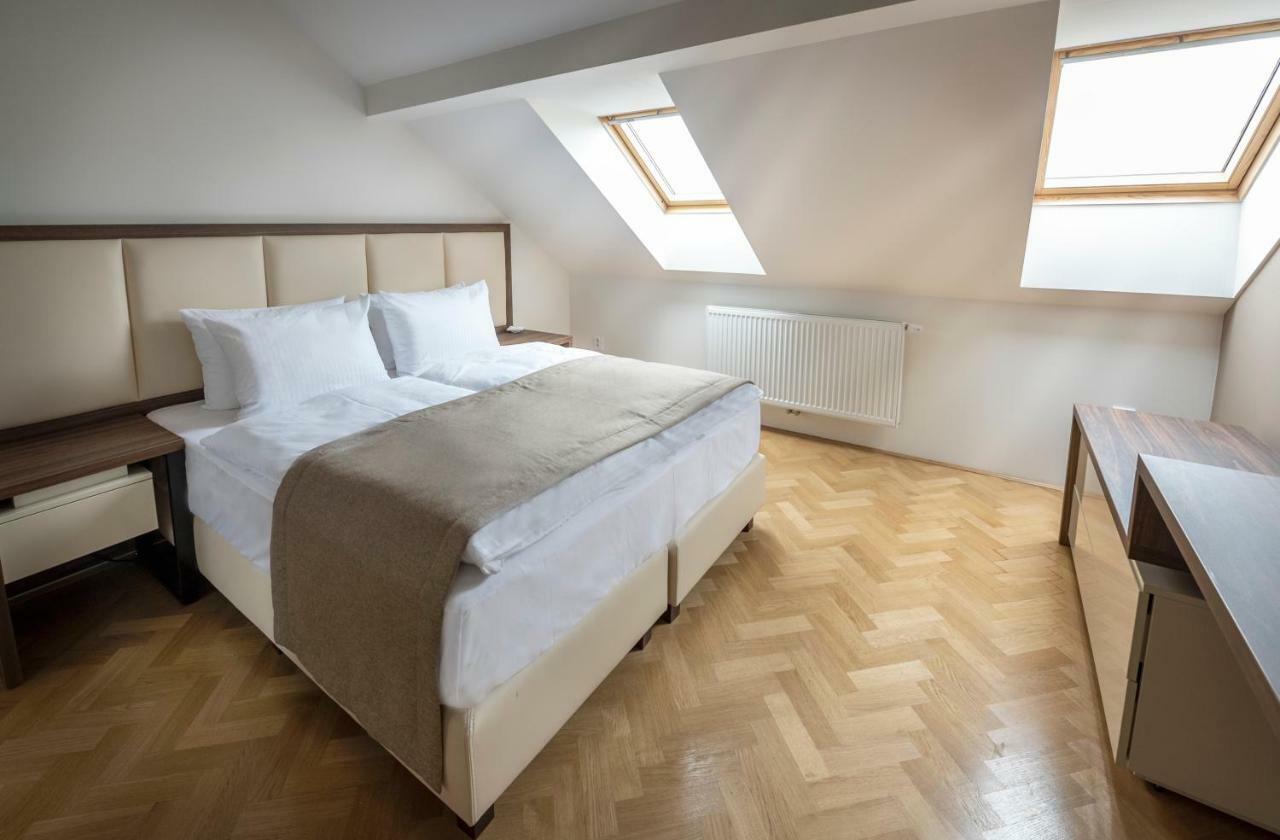 Letna Garden Suites プラハ エクステリア 写真